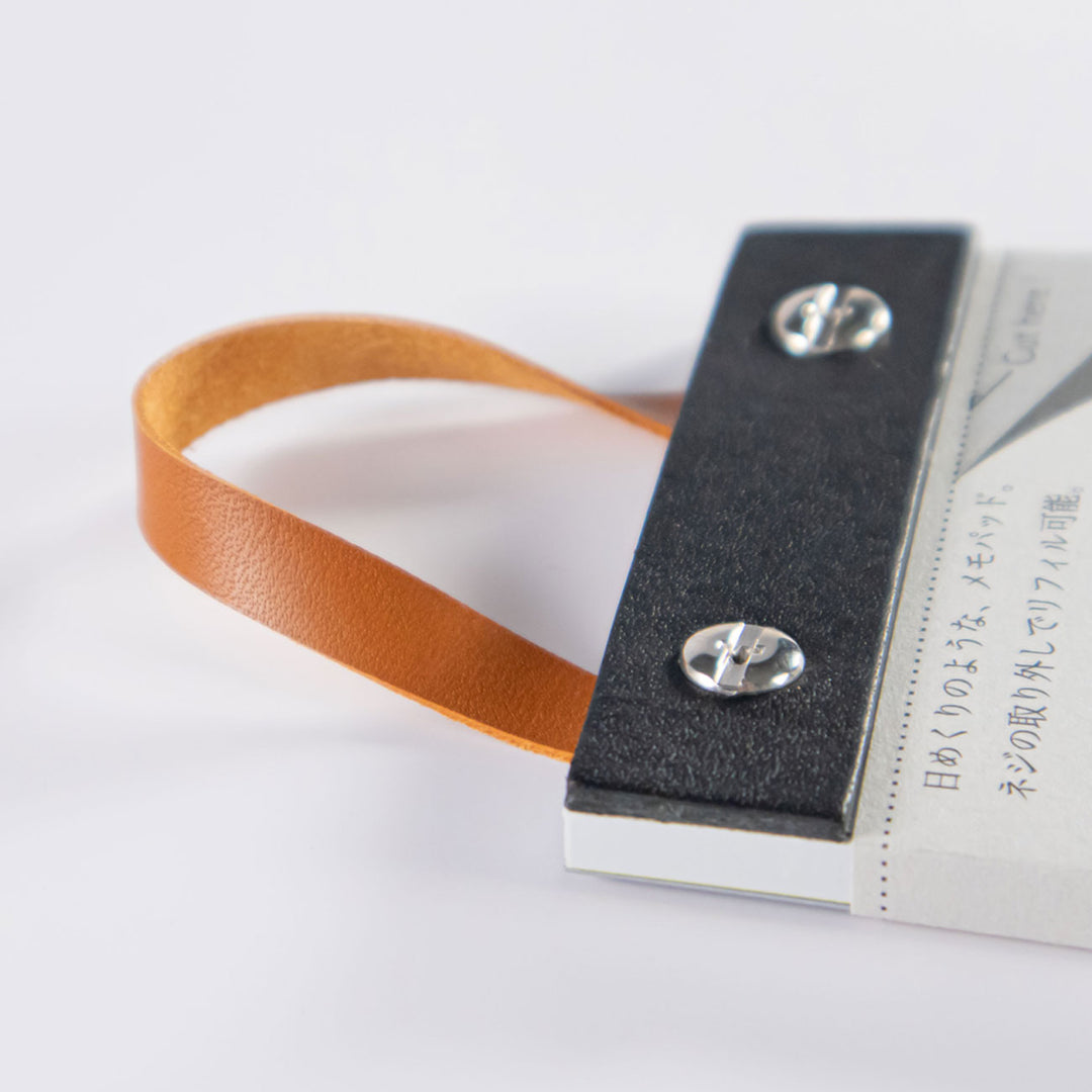 壁にかけられるメモ Refimo Pad