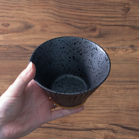 台形のお茶碗 iki