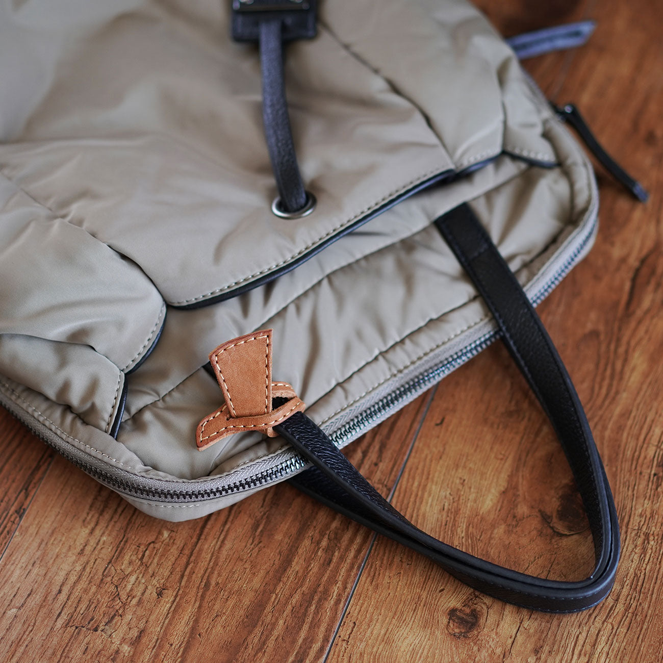 新品未使用タグ付　デニム＆ダンガリー　ノベルティ　アンブレラ 傘の盗難防止にも。バッグにもつけられるレザータグ – studio Happy