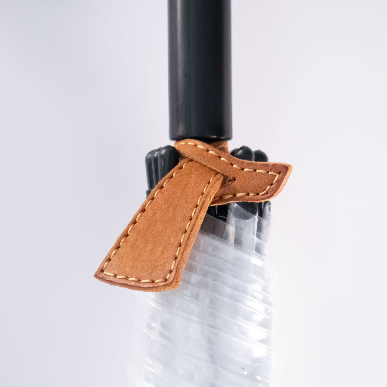  Amuseables Pear 洋なし【新品・タグ付き】 傘の盗難防止にも。バッグにもつけられるレザータグ – studio Happy